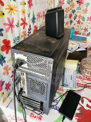 Desktop Computer Dell 8GB Intel Core i3 HDD 256GB