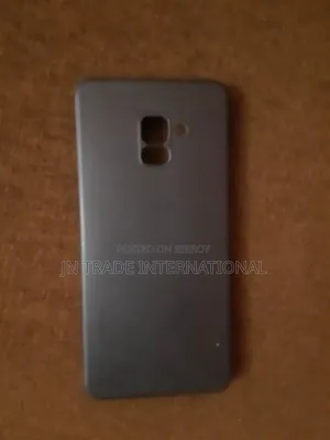 Samsung Galaxy A8+ Cover