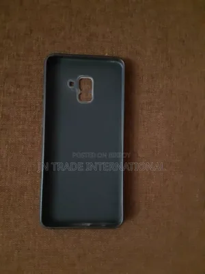 Samsung Galaxy A8+ Cover