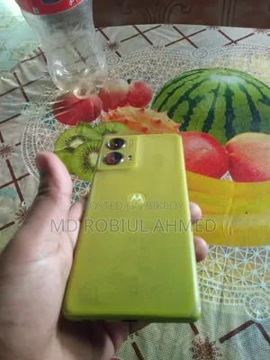 Motorola Moto G85 128 GB Yellow