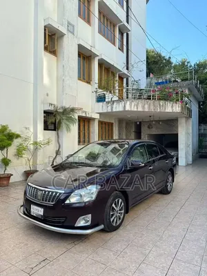 টয়োটা প্রমিও ১.৫ ফ্রন্ট-হুইল ড্রাইভ ২০১৫ মেরুন