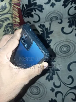 ইএল ১২৮ জিবি নীল
