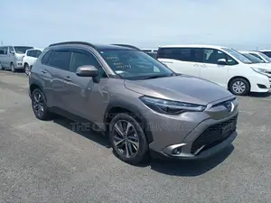 Toyota Corolla Cross 2022 Brown