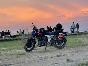 টিভিএস আপাচে আরটিআর ১৬০ ৪ভি ২০২২ কালো