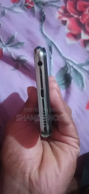 Vivo Y11 32 GB Blue