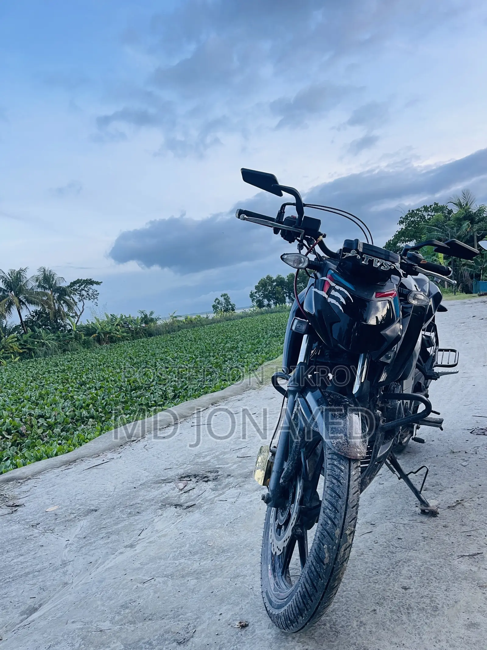 টিভিএস আপাচে আরটিআর ১৬০ ৪ভি ২০২২ কালো