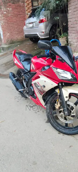 ইয়ামাহা আর১৫ ভি৩ ২০১১ রেড
