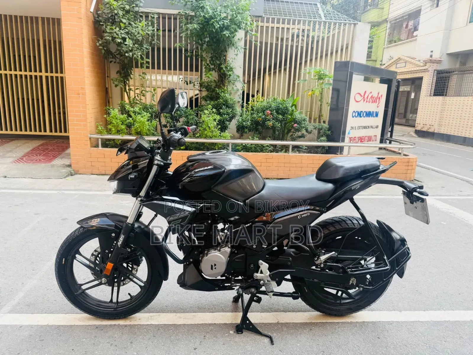 Hero Xtreme 125R 2025 Black