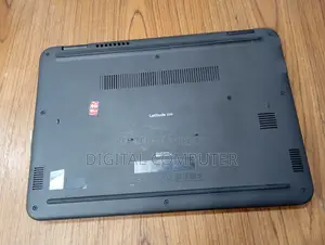 Laptop Dell Latitude 3310 8GB Intel Core i3 SSD 256GB