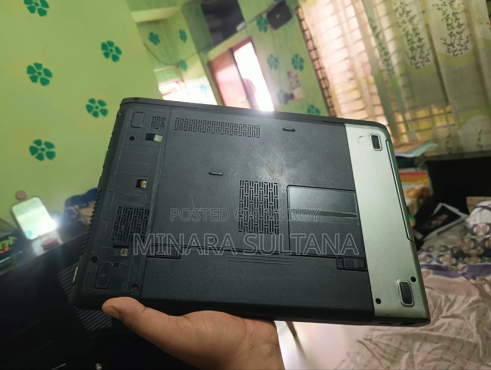 ল্যাপটপ ডেলভোস্ট্রো ৩৪৯০ ৪ জিবি ইন্টেল কোর আই৩ এইচবিবি+এসএসডি ৬০ জিবি