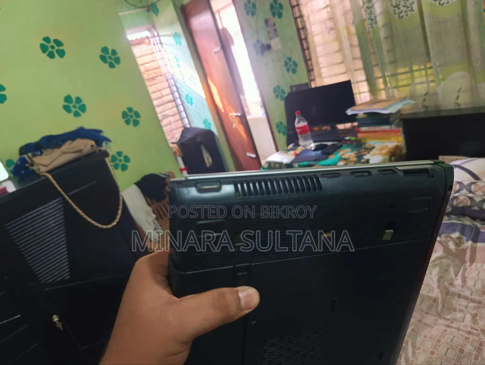 ল্যাপটপ ডেলভোস্ট্রো ৩৪৯০ ৪ জিবি ইন্টেল কোর আই৩ এইচবিবি+এসএসডি ৬০ জিবি