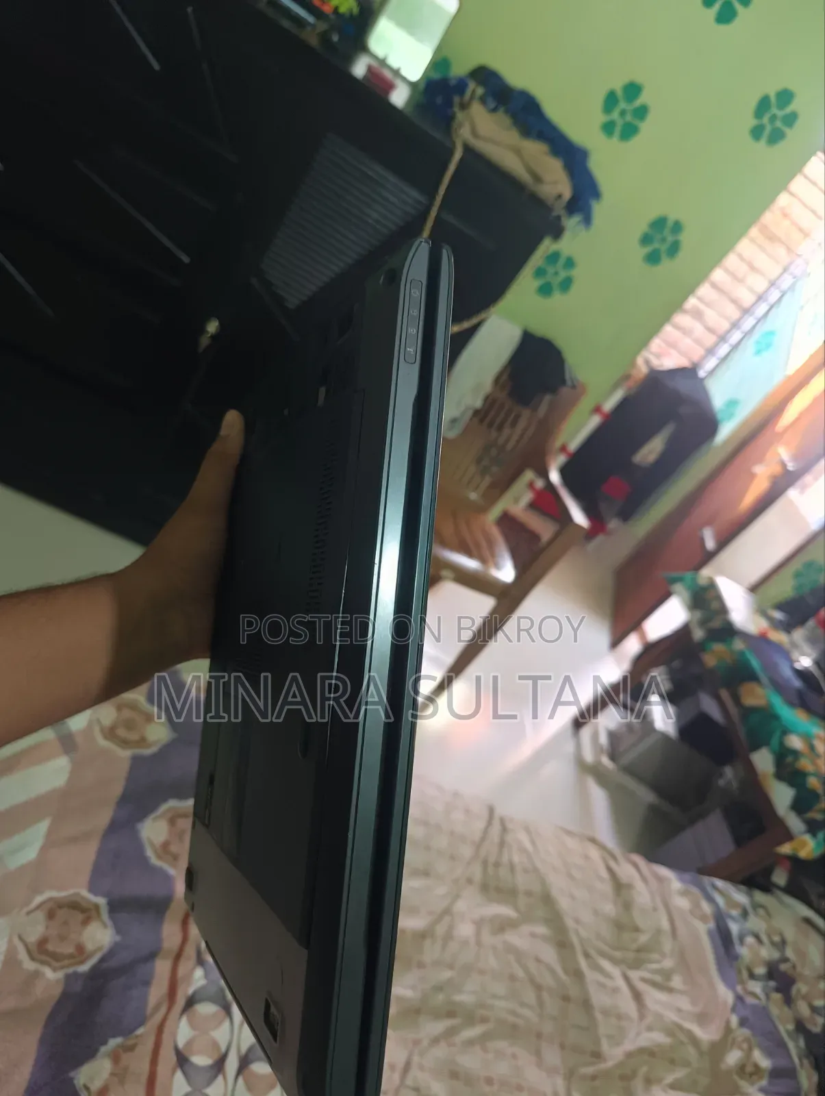 ল্যাপটপ ডেলভোস্ট্রো ৩৪৯০ ৪ জিবি ইন্টেল কোর আই৩ এইচবিবি+এসএসডি ৬০ জিবি