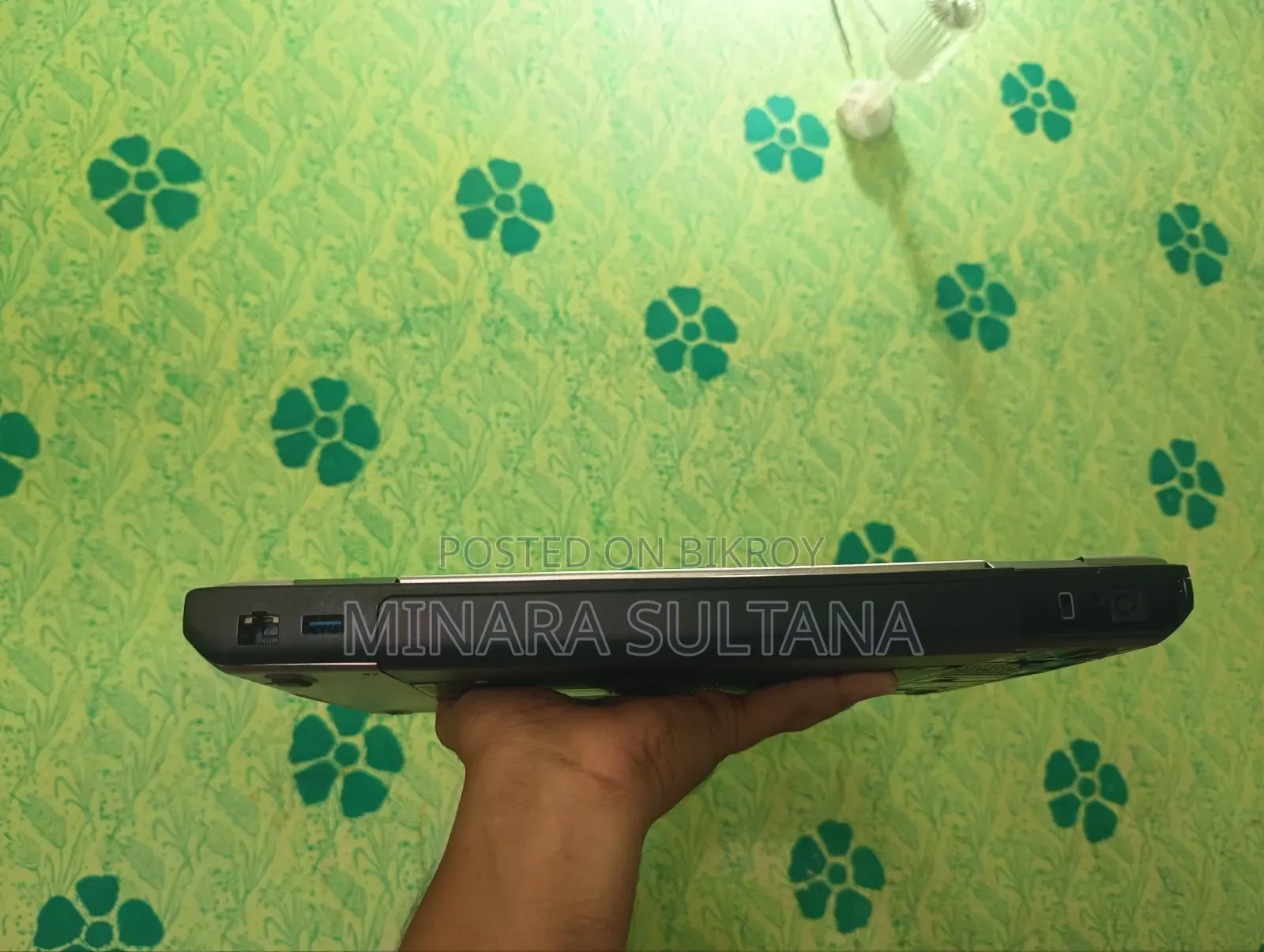 ল্যাপটপ ডেলভোস্ট্রো ৩৪৯০ ৪ জিবি ইন্টেল কোর আই৩ এইচবিবি+এসএসডি ৬০ জিবি