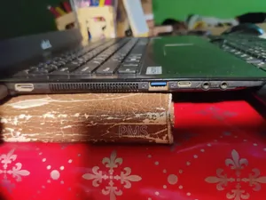 Laptop 4GB Intel Core i3 HDD 1T