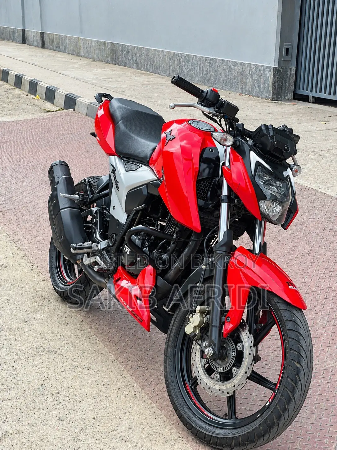 TVS Apache RTR 160 2V ABS 2021 Red