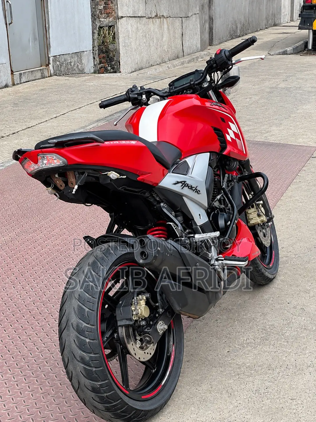 TVS Apache RTR 160 2V ABS 2021 Red