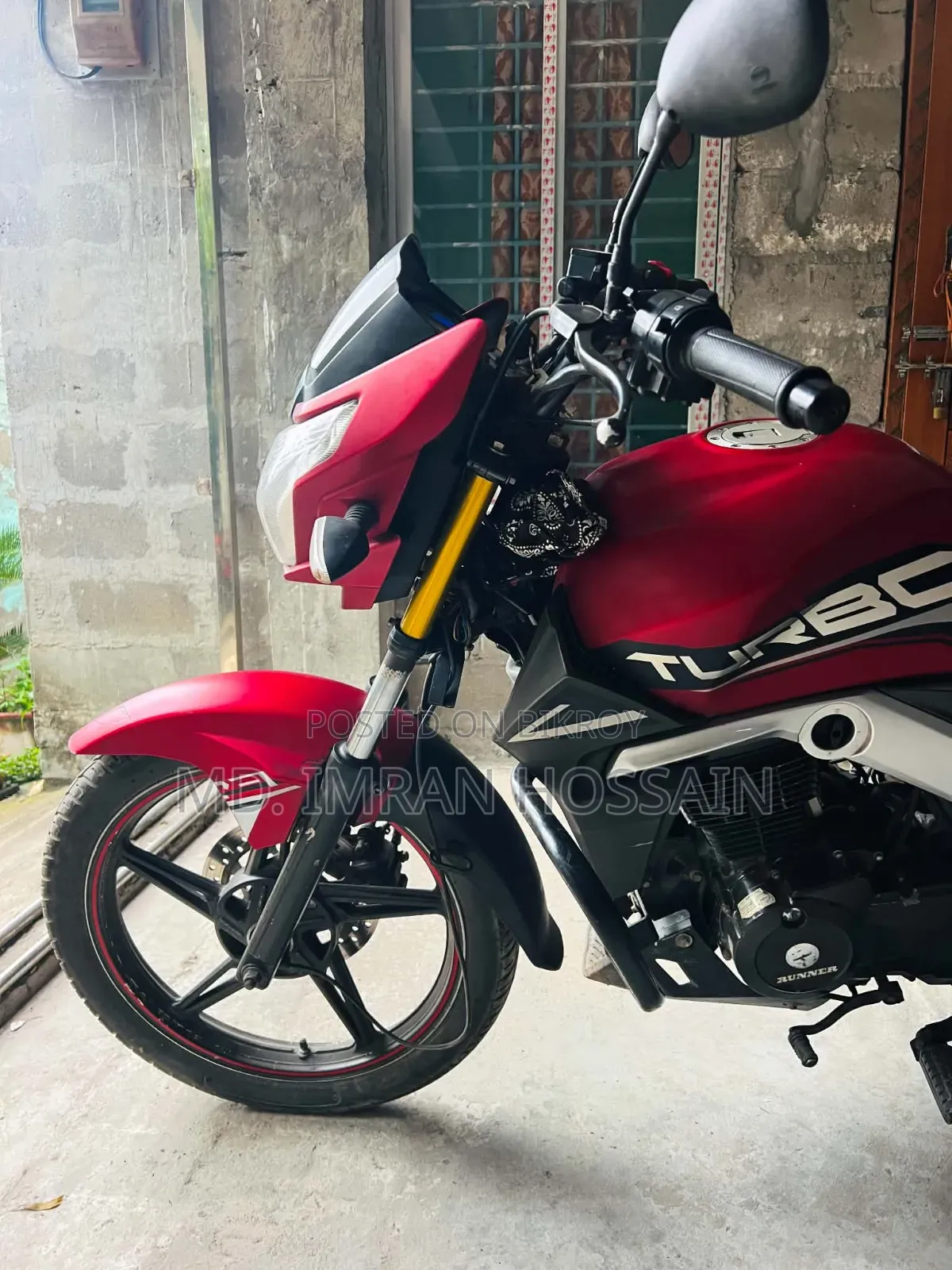 Runner Turbo 125 2023 Red