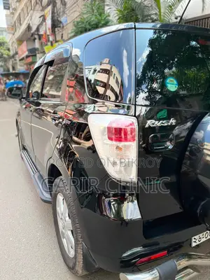 Toyota Rush 1.5 AWD 2011 Black