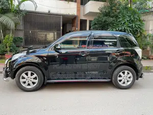 টয়োটা রাশ ১.৫ এডব্লিউডি ২০১১ ব্ল্যাক