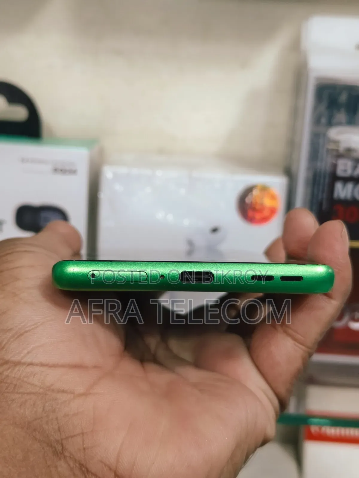 মোটর চলা এজ ৫০ ফিউশন ২৫৬ জিবি