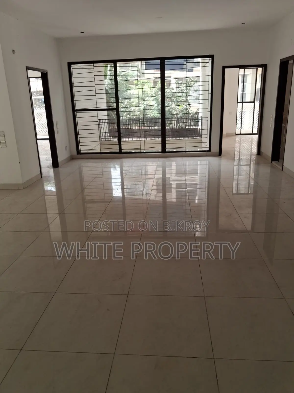 4 Bedroom Apartment in White Property, Banani for sale