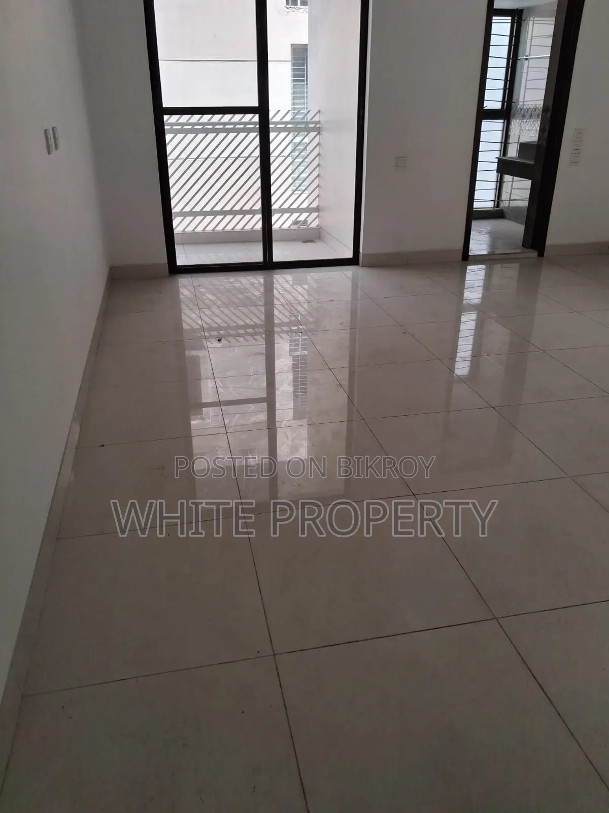 4 Bedroom Apartment in White Property, Banani for sale