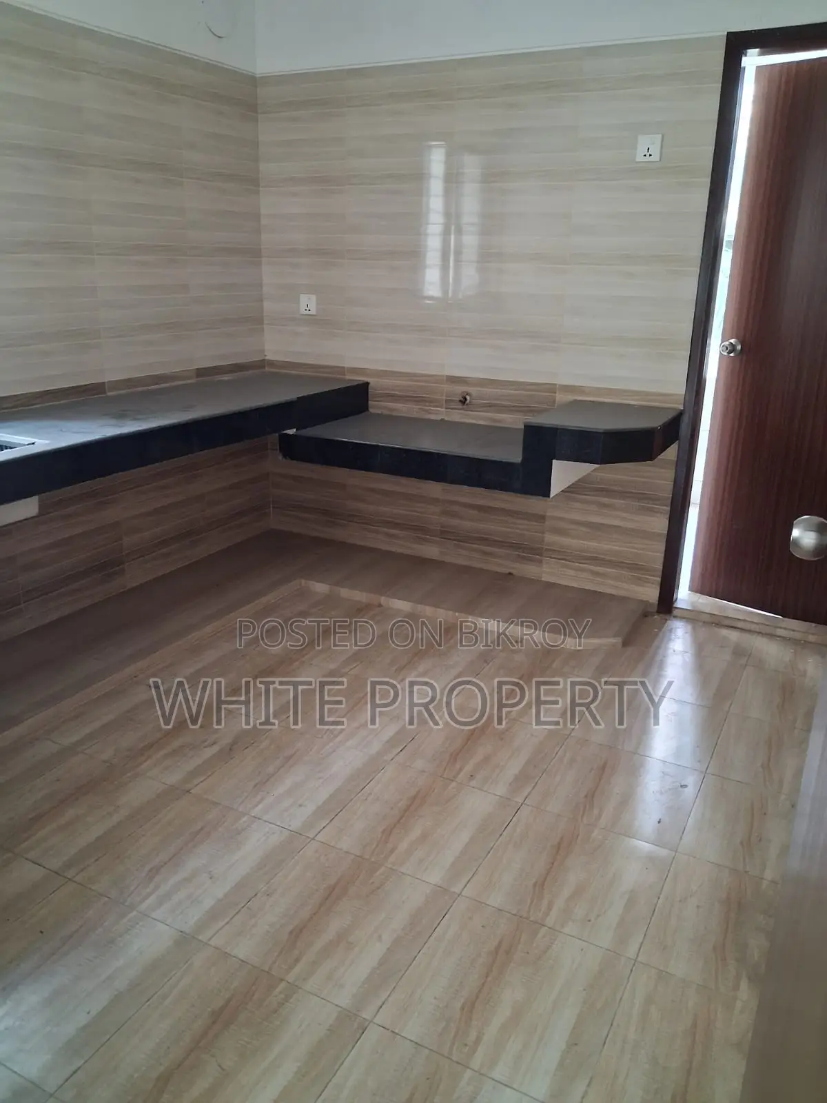4 Bedroom Apartment in White Property, Banani for sale