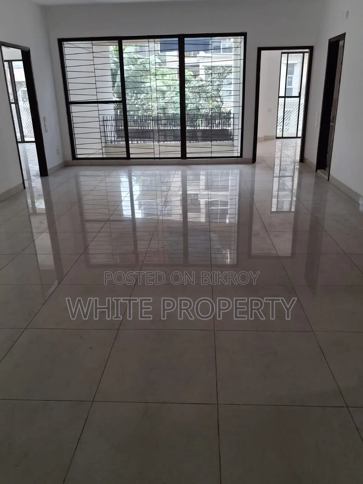 4 Bedroom Apartment in White Property, Banani for sale