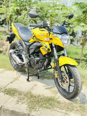 Suzuki Gixxer 2022 Yellow