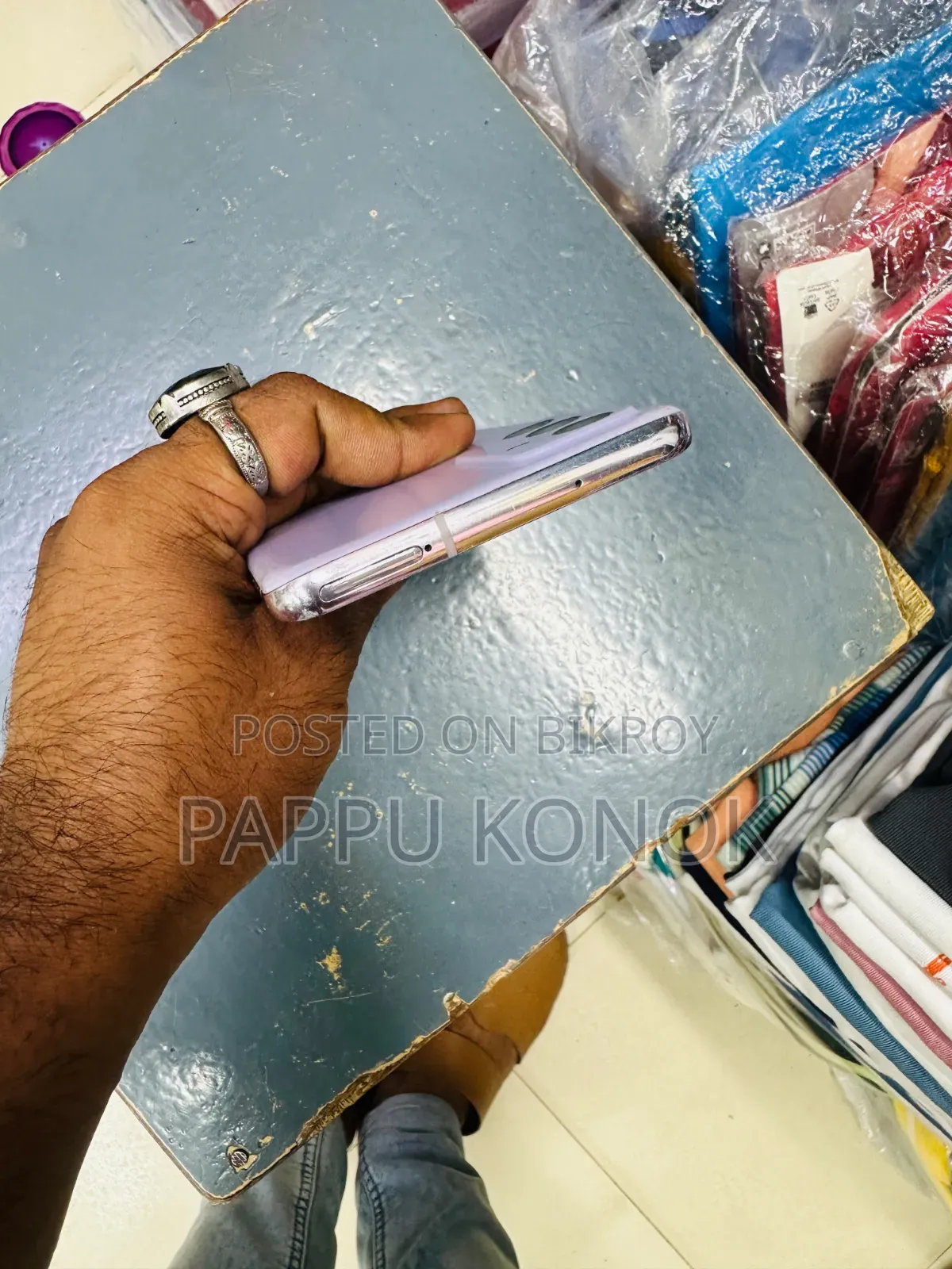 স্যামসাং গ্যালাক্সি কোয়ান্টাম ২ ১২৮ জিবি সাদা