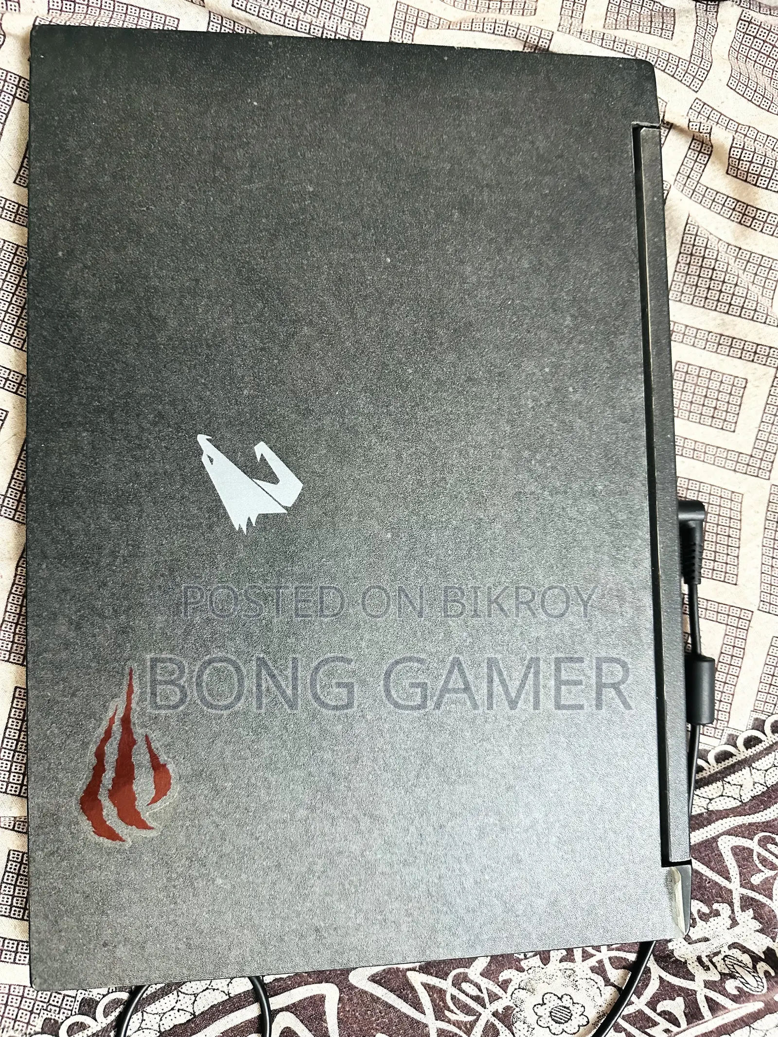 Laptop Gigabyte AORUS 5 16GB Intel Core i7 HDD+SSD 512GB