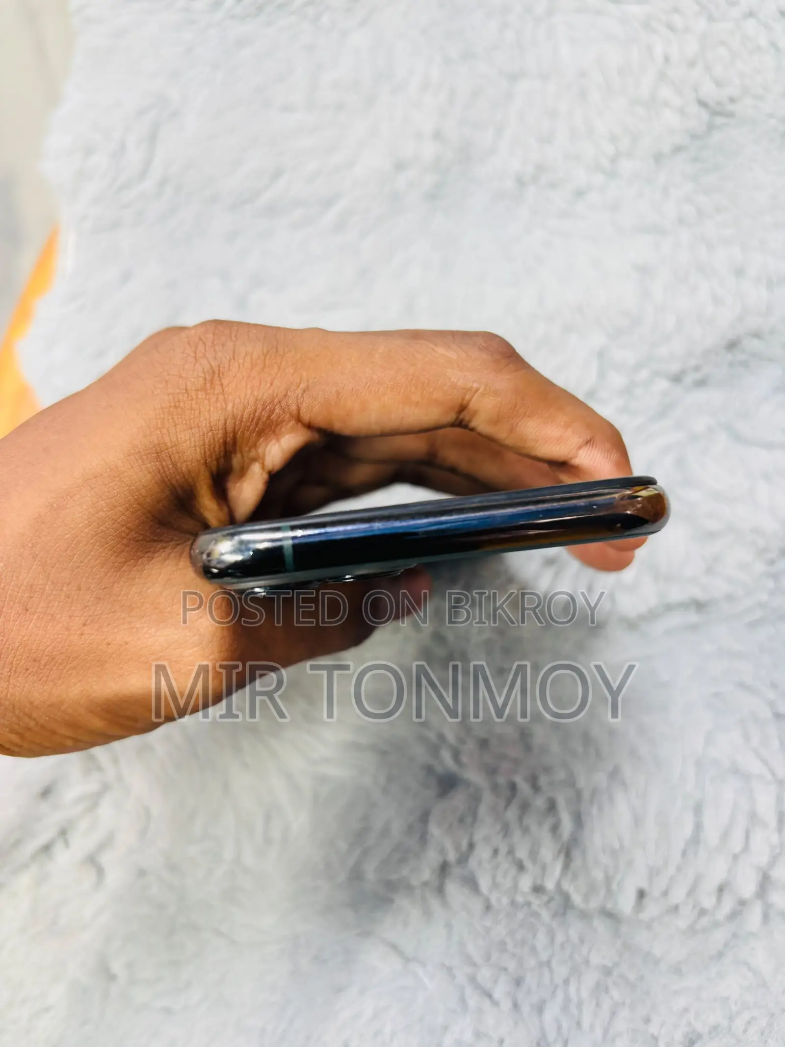 অ্যাপল আইফোন ১১ প্রো ২৫৬ জিবি সবুজ