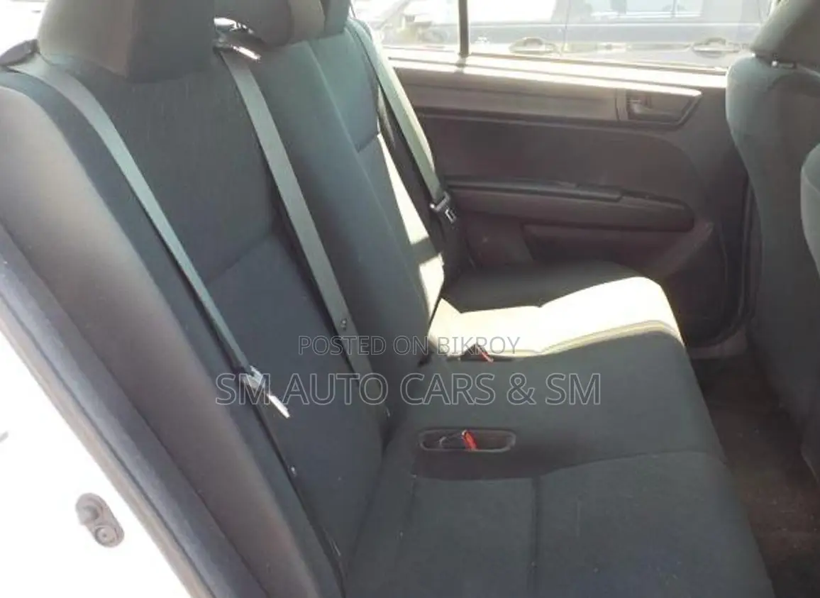Toyota Axio 2021 Pearl