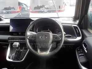 Toyota Noah 2022 Purple