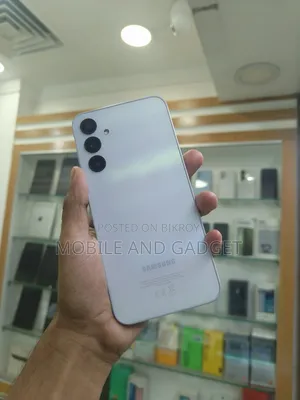 স্যামসাং গ্যালাক্সি এ২৫ ১২৮ জিবি হোয়াইট