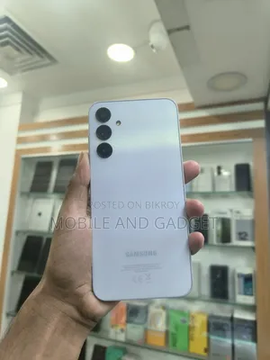 স্যামসাং গ্যালাক্সি এ২৫ ১২৮ জিবি হোয়াইট