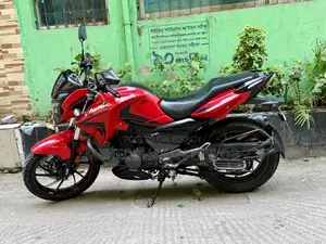 Hero Hero Hunk 150R Dual Disc ABS 2021 Red