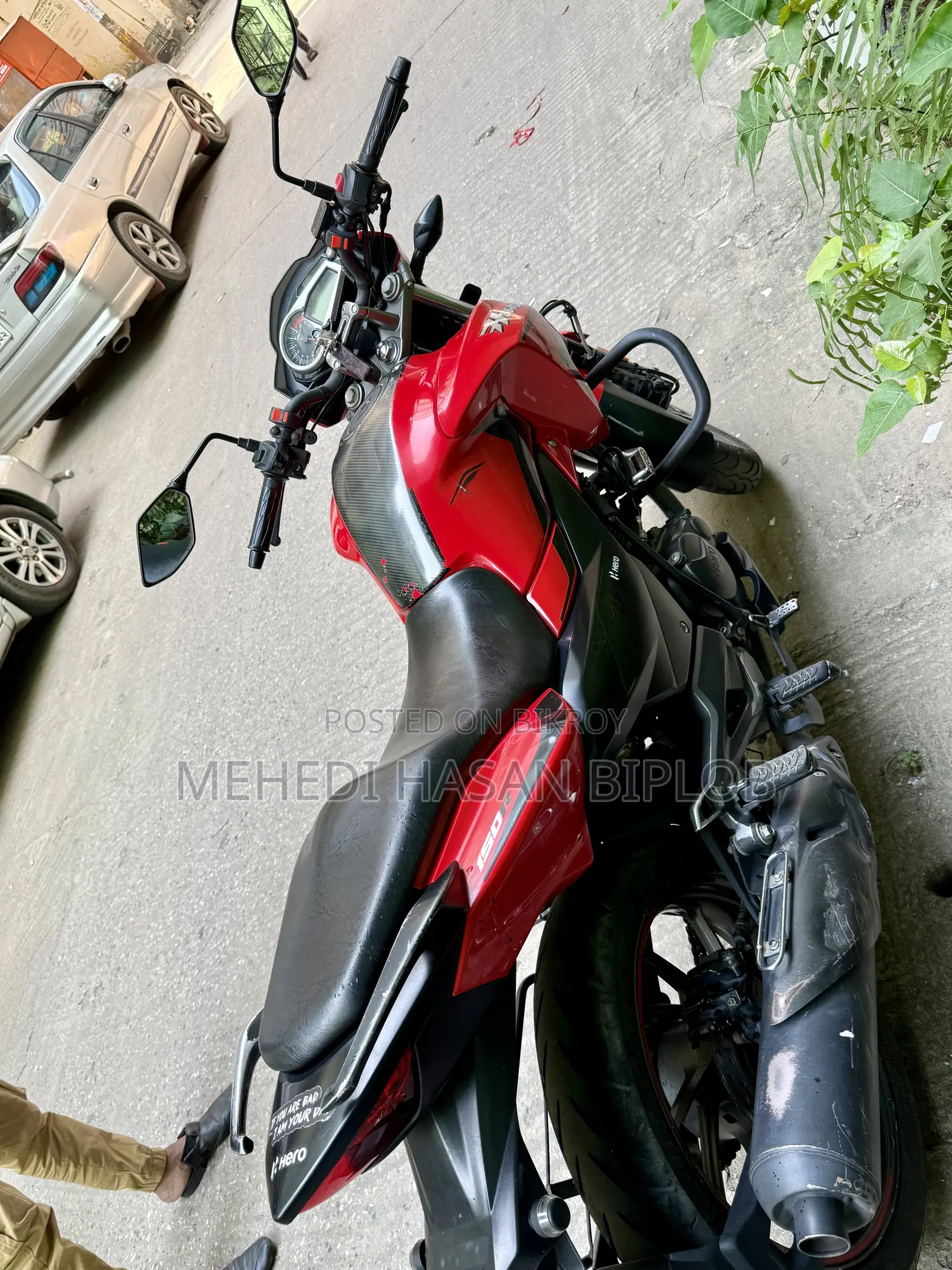Hero Hero Hunk 150R Dual Disc ABS 2021 Red