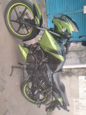 টিভিএস অ্যাপাচি ১৬০ ৪ভি ২০১৬ নীল