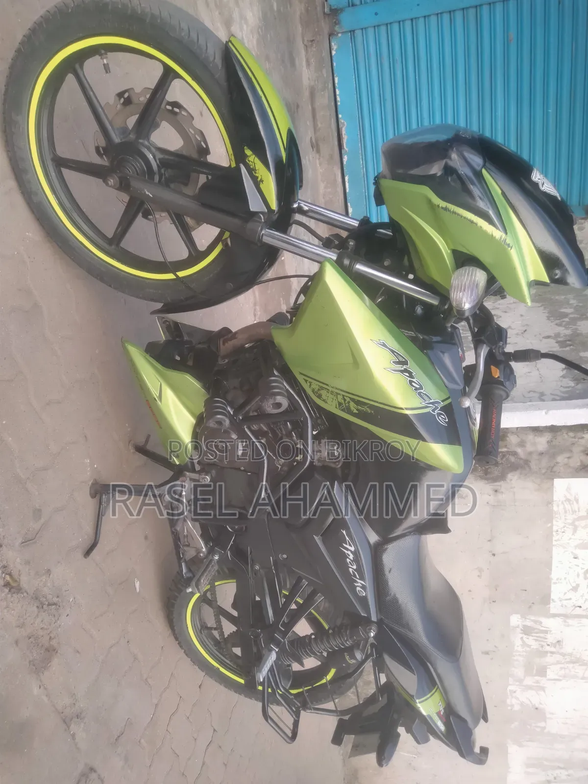 টিভিএস অ্যাপাচি ১৬০ ৪ভি ২০১৬ নীল