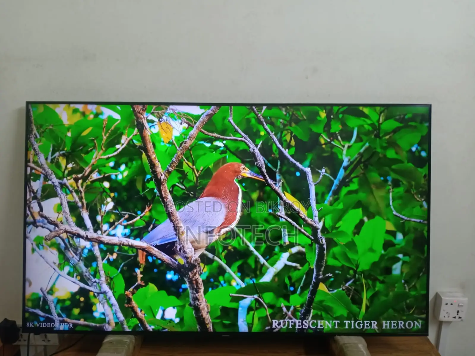 Samsung Au8100 55 Inch 4k Smart Led TV(used)