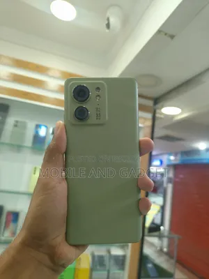 মোটর চলা এজ ৪০ ২৫৬ জিবি গ্রিন
