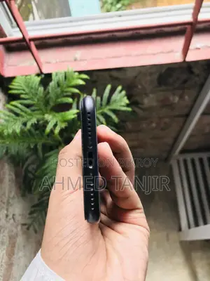 অ্যাপল আইফোন ৮ ৬৪ জিবি ব্ল্যাক