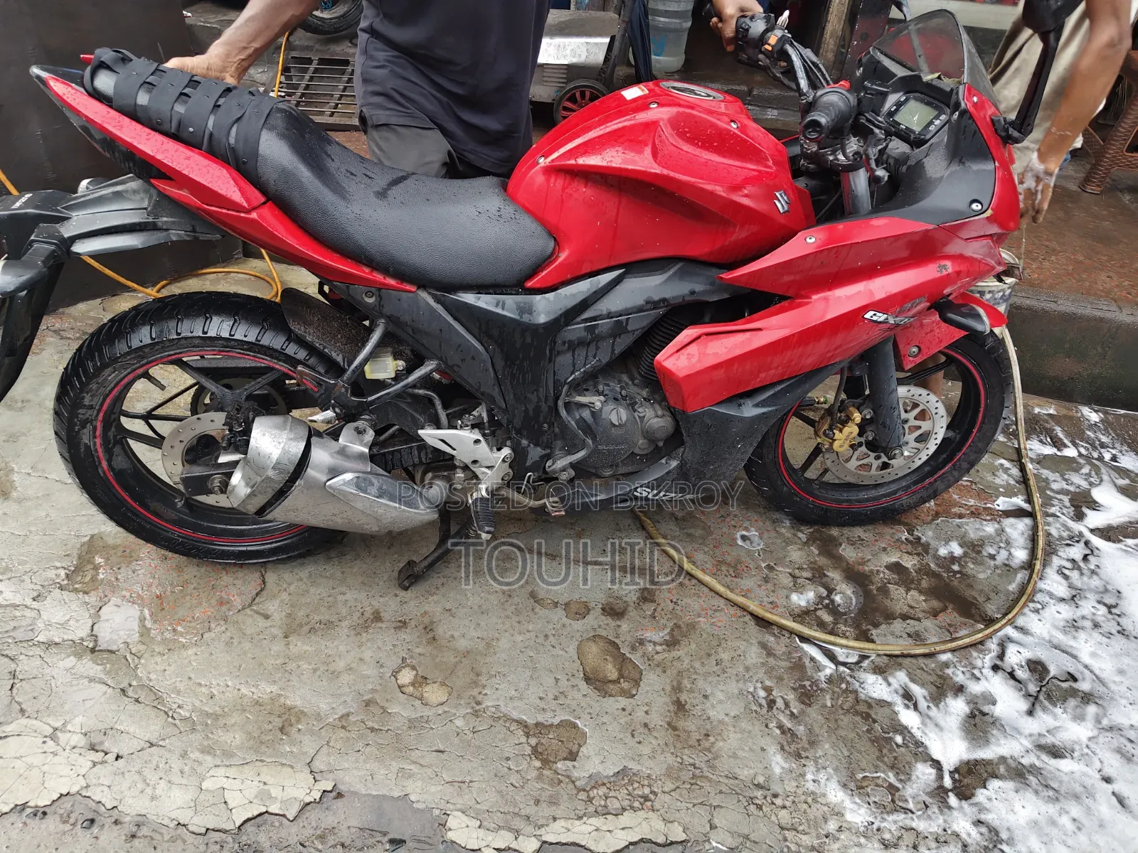Suzuki Gixxer SF 2017 Red