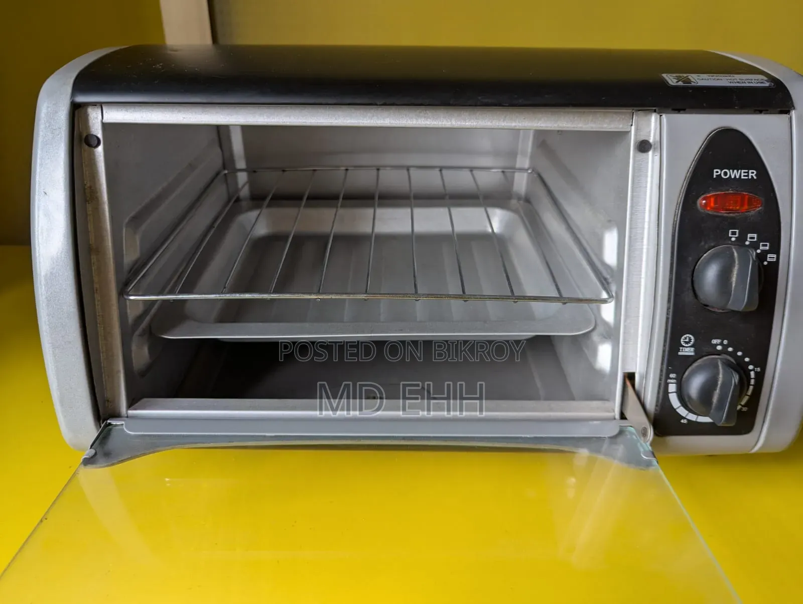 Got a brand new oven as a wedding gift.