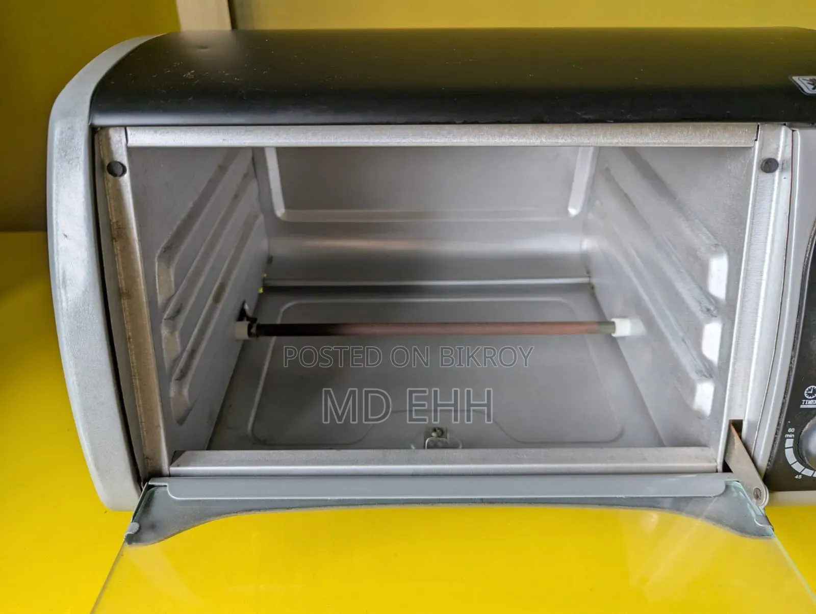 Got a brand new oven as a wedding gift.