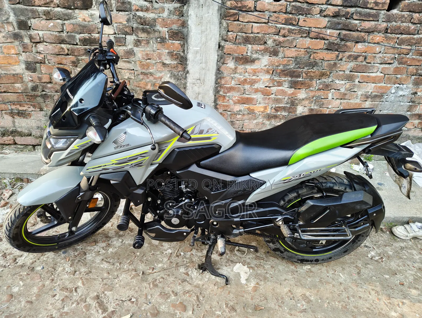 Honda X-Blade 160 2025 Gray