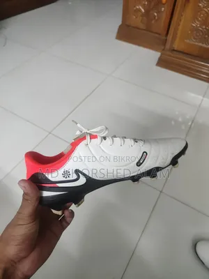 নাইকি ফুটবল বুট