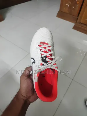 নাইকি ফুটবল বুট