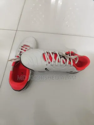 নাইকি ফুটবল বুট